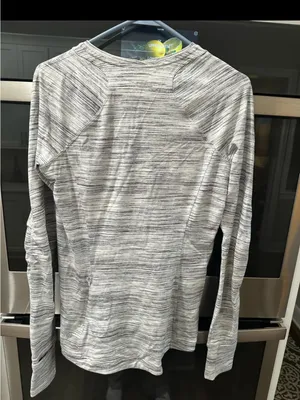 Lululemon Striped Gray Long Sleeve Athletic Top thumbnail 2