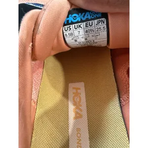 HOKA ONE ONE Bondi 8 Women's‎ Peach/Yellow Running Shoes Size 8.5 thumbnail 7