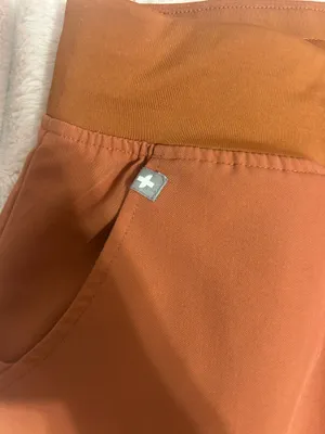 FIGS Scrub Bottoms Women’s thumbnail 2