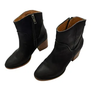 UGG Black Leather Western Ankle Boots Block Heel Size 6.5 thumbnail 3