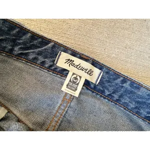 Madewell The Darted Barrel-Leg Jean Button Fly Denim 23 Irmo Wash thumbnail 4