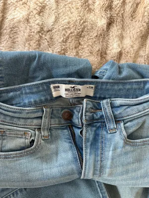 Hollister Jeans Bootcut Distressed thumbnail 2