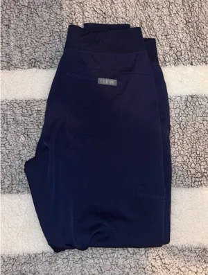 MedCouture Scrub Pants Jogger thumbnail 2