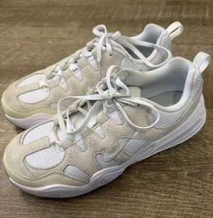 Women’s Nike Tech Hera Sneaker Size 9 thumbnail 1