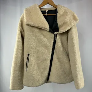 Lucy Asymmetric Zip Sherpa Jacket in Cream Size Medium‎ thumbnail 1