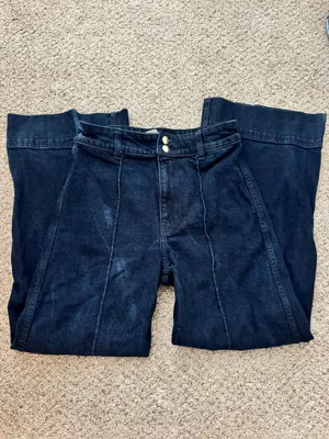 H&M Dark Wash High-Waisted Jeans thumbnail 3