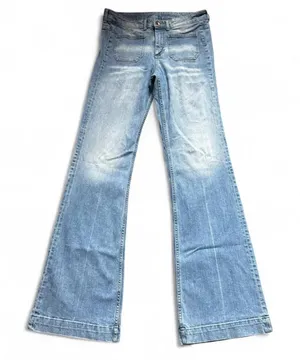 H&M Women’s Mid-Rise 70s Style Retro Casual Faded Wash Flared Denim Jeans — 29 thumbnail 1