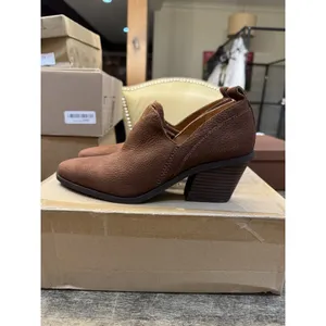 Lucky Brand Women's Vennia Brown Nubuck Leather Booties Stacked Heel Slip On thumbnail 2