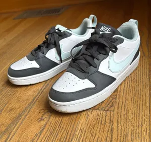 Nike Shoes thumbnail 1