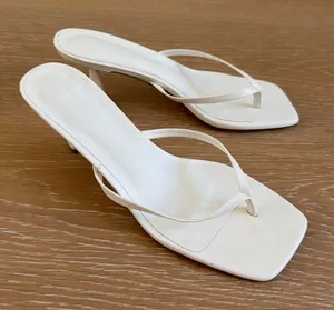 Billini Thong Sandals Xami Size 9 White thumbnail 1