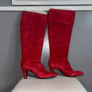 Bandolino Red Suede Knee High Boots | Block Heel | Holiday Statement | Size 8 thumbnail 4