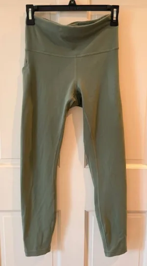 Lululemon Wunder Train High-Rise Size 8 thumbnail 1