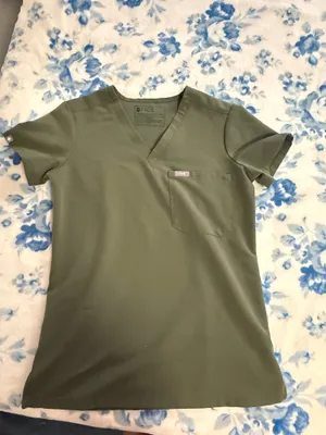 FIGS Jogger Set Scrubs thumbnail 5