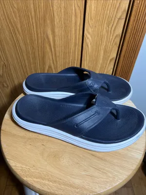 Sperry Men’s Navy Blue Flip Flops with White Sole thumbnail 2