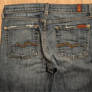 7 For All Mankind Womens 28 Bootcut Jeans Designer Denim Dark Faded Wash USA thumbnail 4