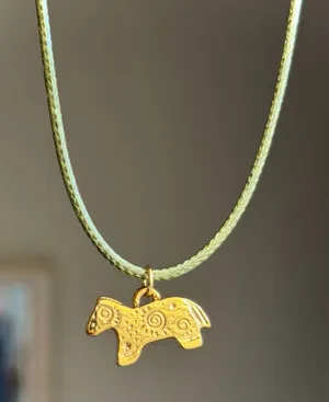 Handmade gold tone stainless steel horse pony necklace💚🎠 thumbnail 1