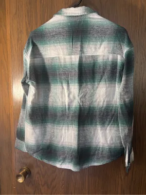 Hollister green and white plaid flannel boyfriend fit button shirt thumbnail 3