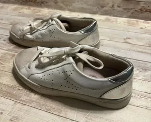Steve Madden Steven Sneakers Women’s Size 7.5 White Leather Silver thumbnail 1