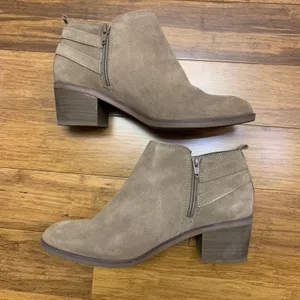 Sonoma Womens Sonya Taupe Suede Leather Ankle Boots Size 10 Booties‎ Career Work thumbnail 2