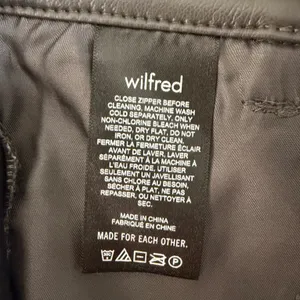 Aritzia Wilfred Faux Leather Vegan Straight Leg Pants Charcoal‎ Grey Size 2 thumbnail 5