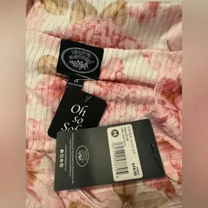 Women’s NWT Pink Lauren Ashley PJ Top thumbnail 3