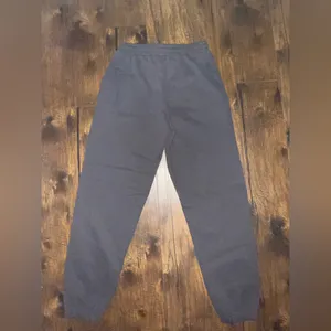 NWOT White Fox Dark Gray Size Medium Sweatpants thumbnail 2