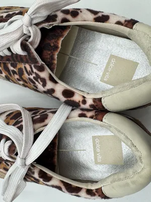 Dolce Vita Esha Leopard Print Sneaker size 8 trendy retro fall winter animal NEW thumbnail 6