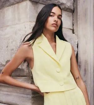 ZARA Blogger Favorite CROPPED WAISTCOAT WITH COVERED BUTTONS VEST YELLOW thumbnail 5