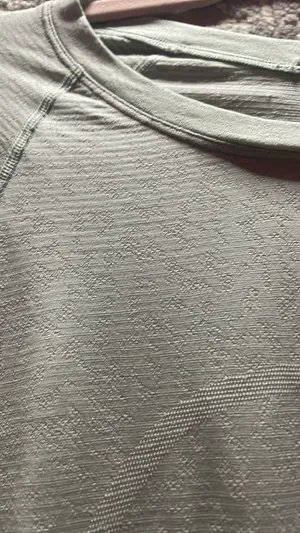 Lululemon Mint Green T-Shirt thumbnail 4
