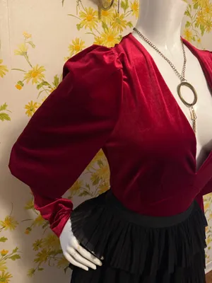 Velvet Deep V Puff Sleeve Bodysuit in Burgundy size M thumbnail 4