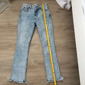 Abercrombie and Fitch The 90’s Skinny High Rise Denim Jeans thumbnail 4