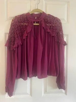 Free People Little Bit Of Love Top size Medium thumbnail 1