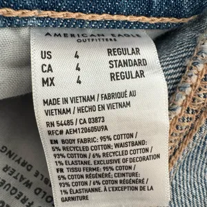 NWT American Eagel 90's Straight leg Distressed Jeans thumbnail 9