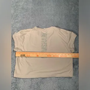 Gymshark Tan Crop Top small tee thumbnail 8