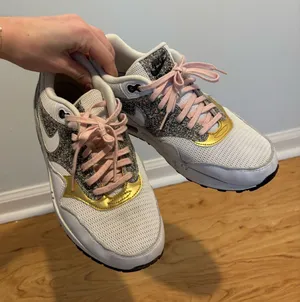 Nike Air Max 90 Women’s thumbnail 1