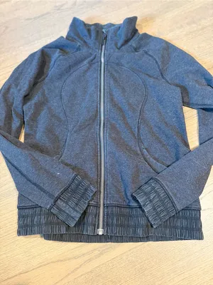 Lululemon Blissed Out Grey Scuba Jacket Size Small to Medium thumbnail 2