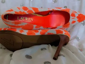LAUREN Ralph Lauren Orange and White Patterned Pointed-Toe Pumps heels size 9.5B thumbnail 2