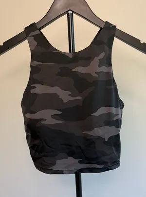 Athleta High-Neck Racerback Cropped Sports Bra Camo Print Medium‎ thumbnail 1