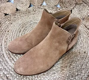 JACK Roger Booties thumbnail 1