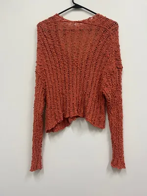 Free People Coral Open-Knit V-Neck Sweater size Small thumbnail 2