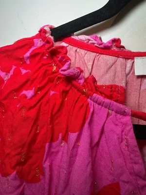 Sugarlips Pink and Red Floral Print Long Sleeve Split Neck Blouse with Gold Meta thumbnail 5