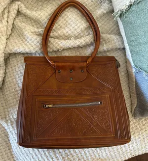 Brown leather embroidered purse thumbnail 1