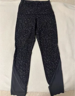 Lululemon High-Rise Wunder Leggings thumbnail 4