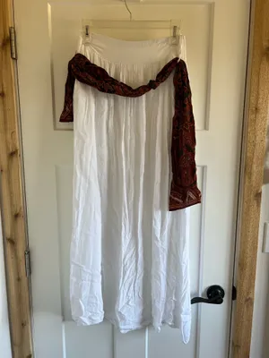 Boutique white maxi skirt thumbnail 3