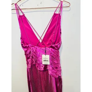 NWT AIIFOS Magenta Pink Surplice V-Neck Sleeveless Pleated Metallic Maxi Dress 2 thumbnail 8
