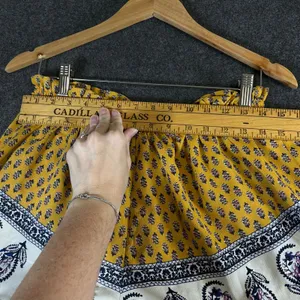 About A Girl Mustard Yellow Paisley Pom Pom Trim Boho Shorts Large 34HD0411TRM thumbnail 8