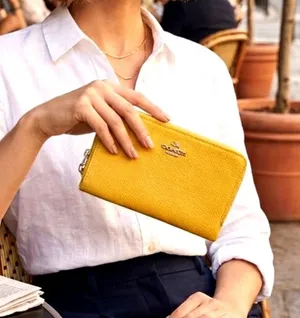 Coach Double Corner Zip Wristlet pebble leather This compact pouch bright yellow thumbnail 1