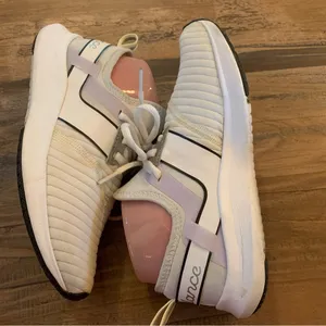 New Balance Women's FuelCore Nergize Sport V1 Cross Trainer Size 6 thumbnail 3