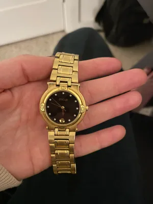 Gucci Unisex Gold Played Watch thumbnail 1