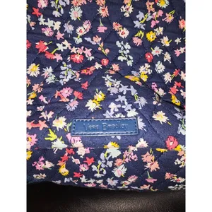 Vera‎ Bradley Scattered Wildflowers Essentials Sling Backpack Lanyard & Mirror thumbnail 2